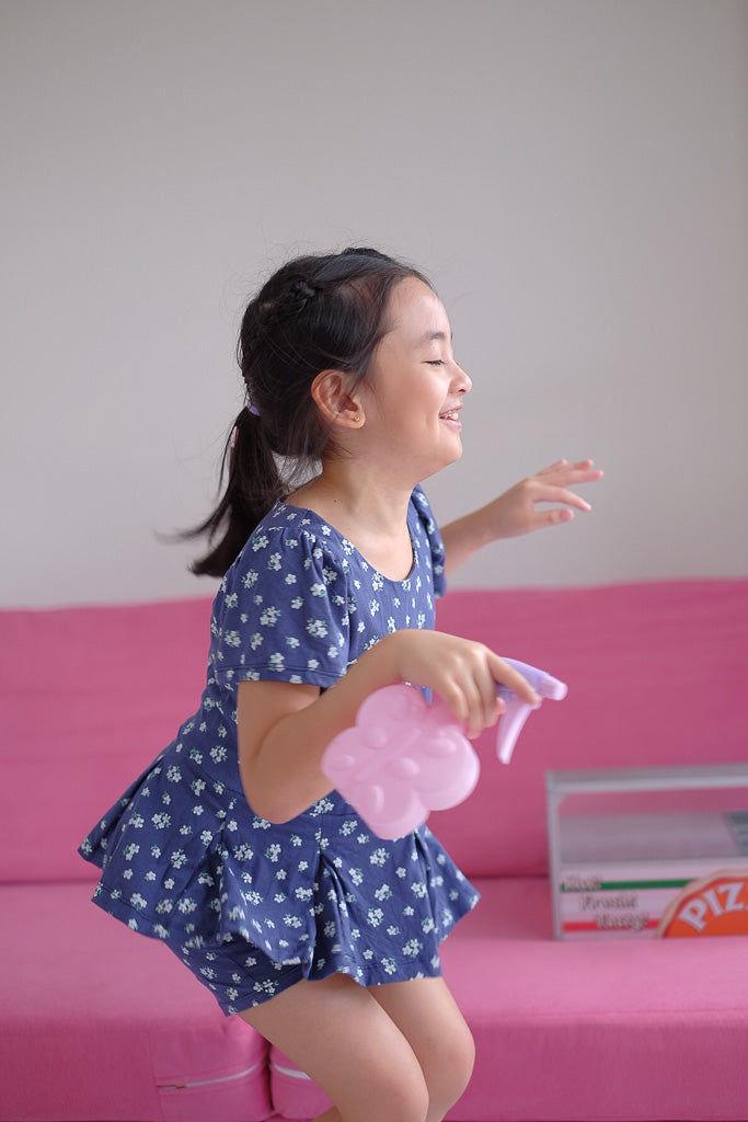 Daisy Days Set - navy blue floral