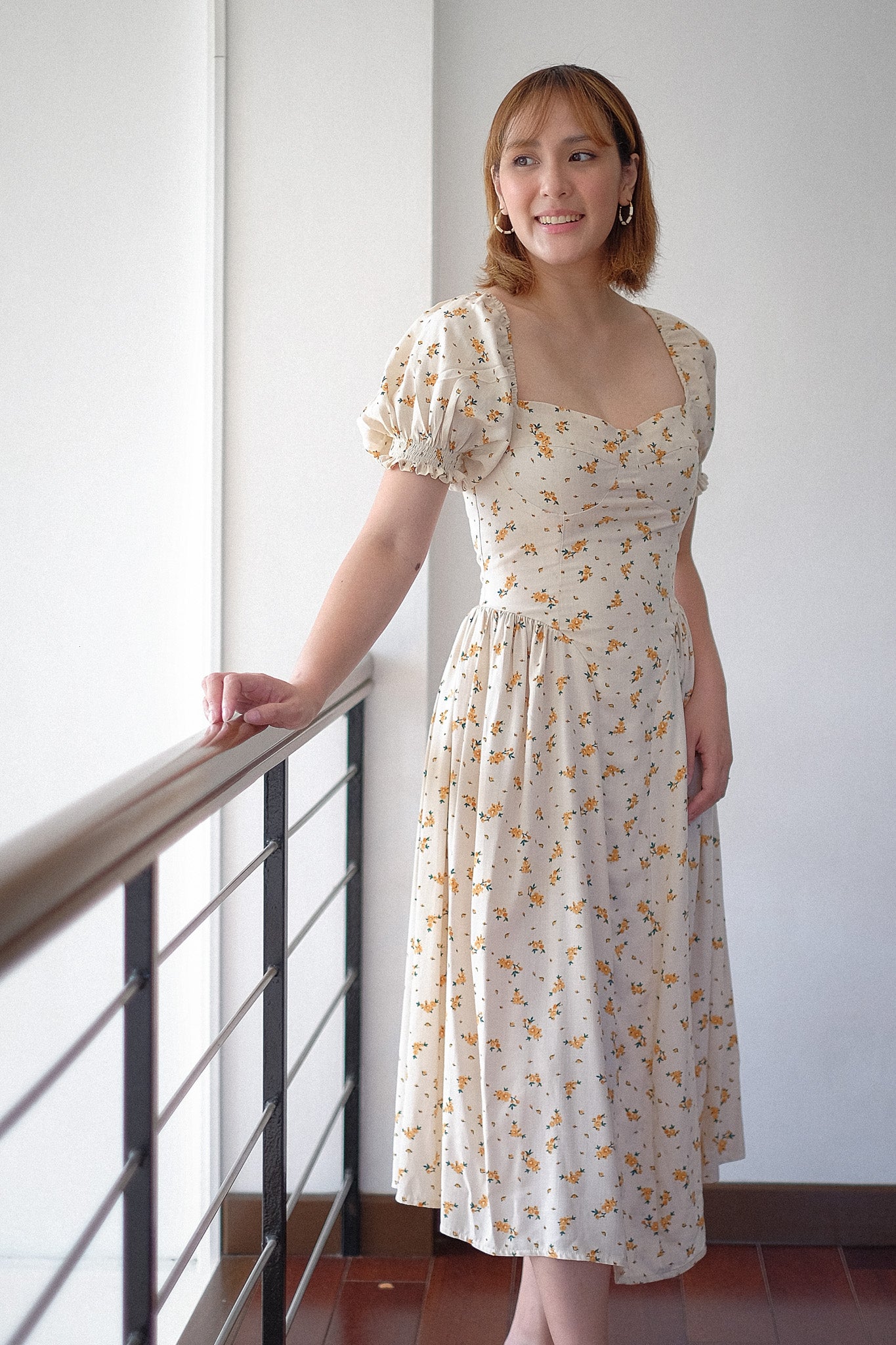 The Ava midi dress - offwhite yellow floral