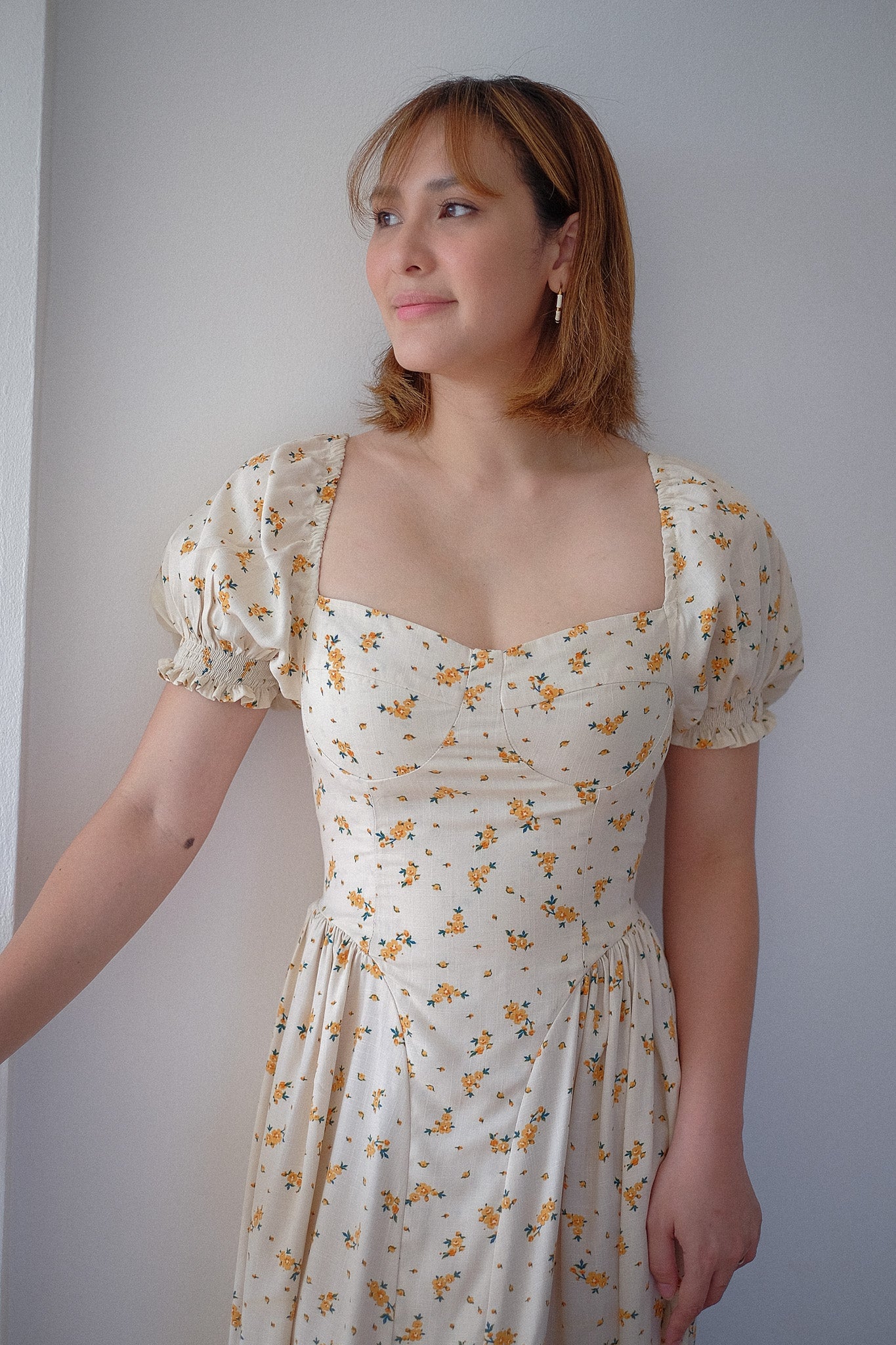 The Ava midi dress - offwhite yellow floral