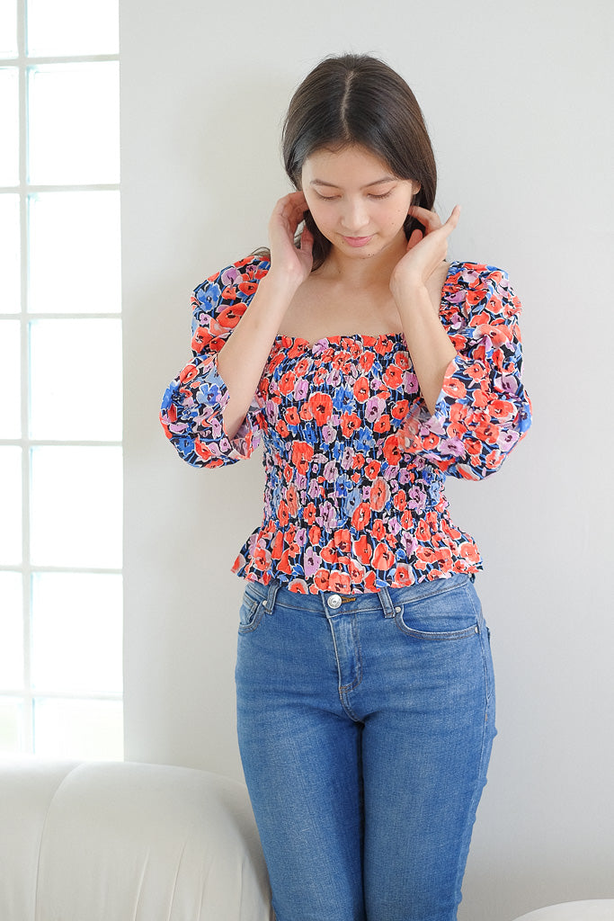 Frida Top - Classy floral print