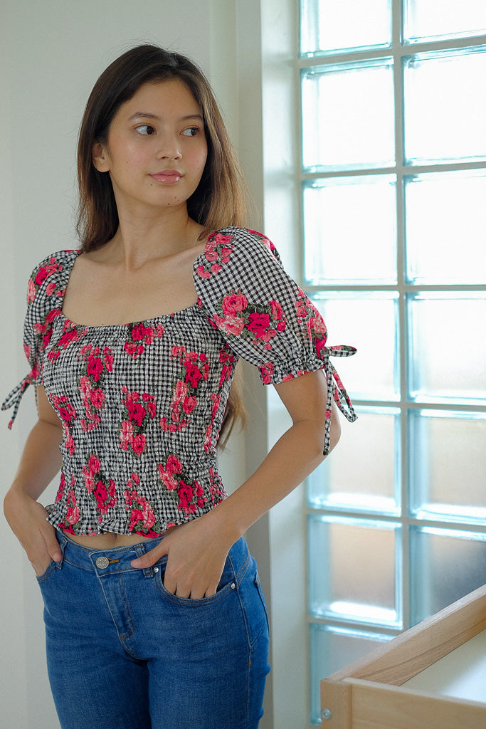 The Carrie top - checkered floral