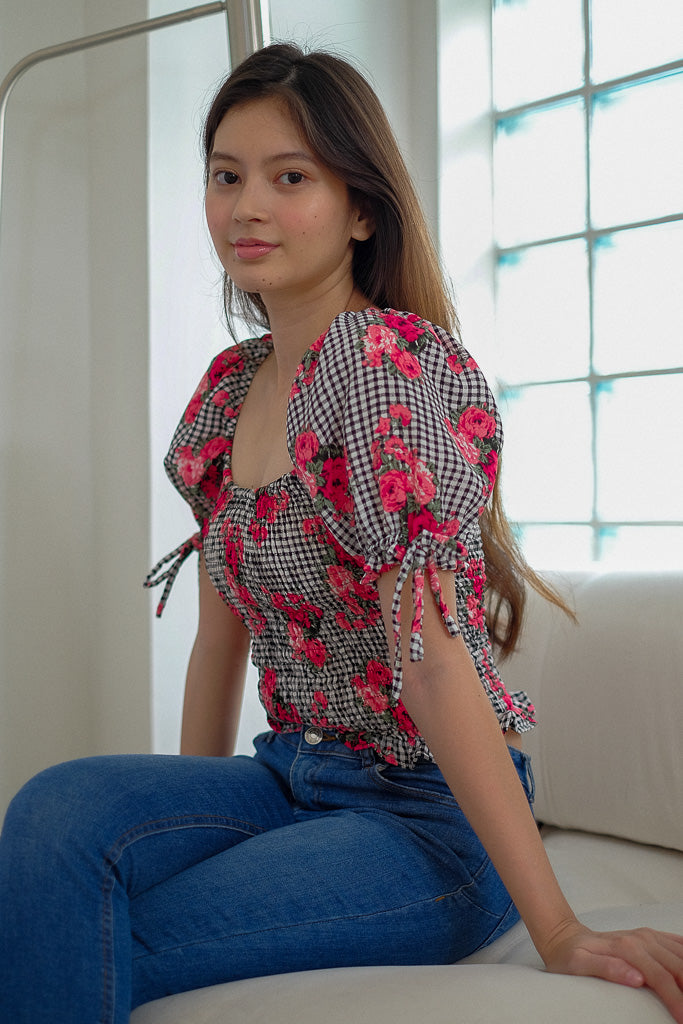 The Carrie top - checkered floral