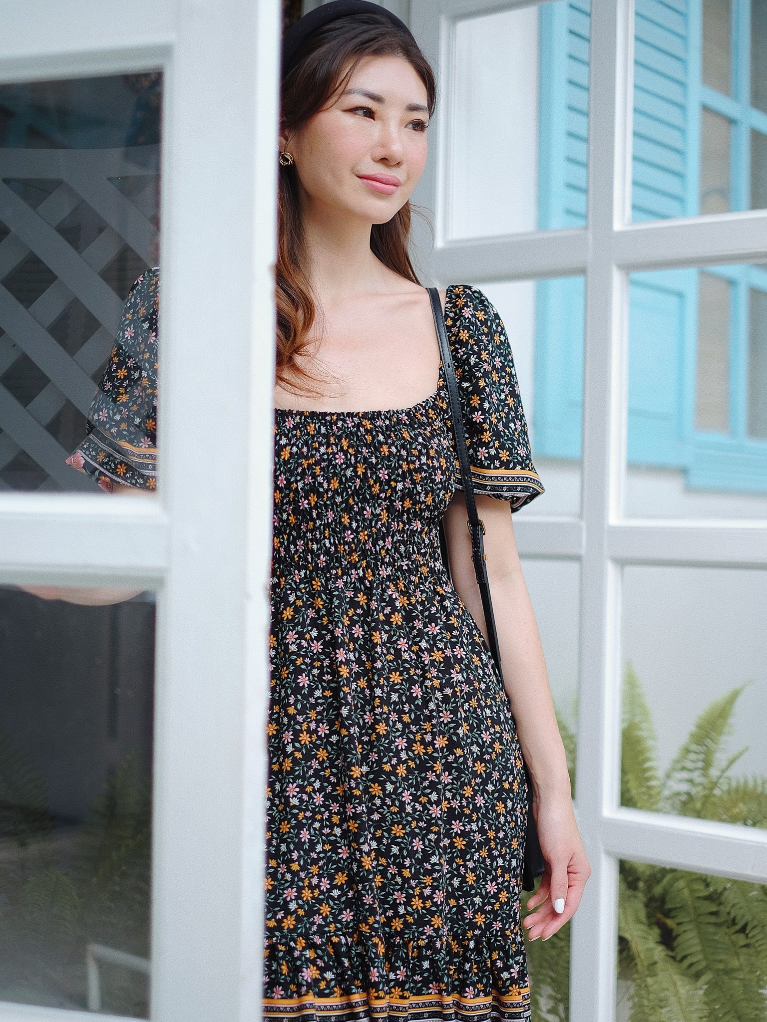 Jasmine knee length dress - black boho print