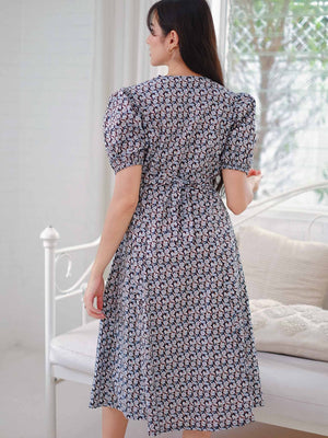 The Marlow Midi dress - Navy blue floral