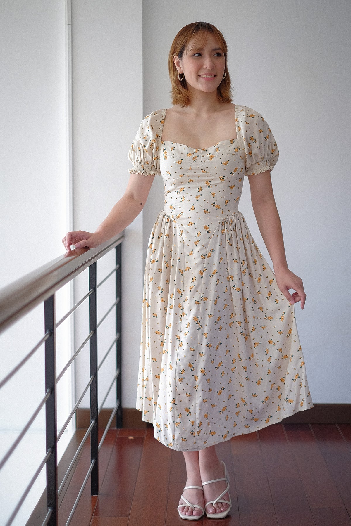 The Ava midi dress - offwhite yellow floral