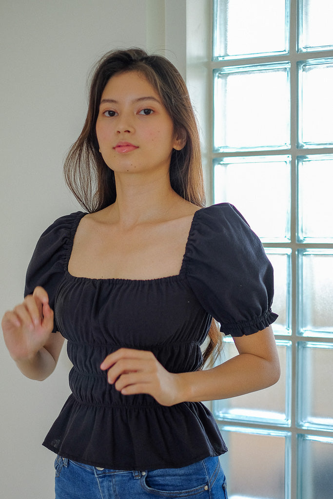 The Clia top - black
