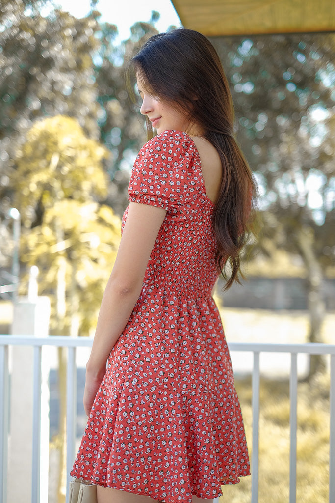 The Suri Mini dress - red wine floral