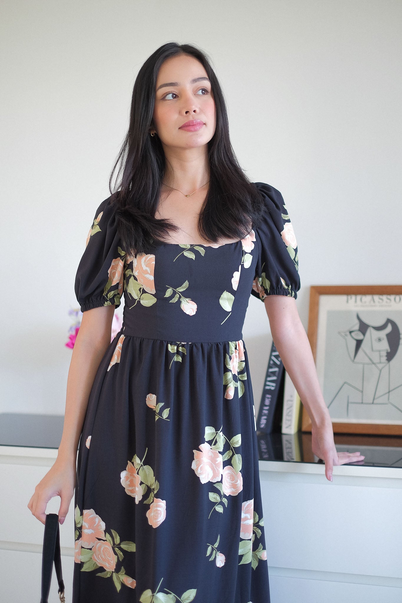The Roxanne Midi dress - Black floral