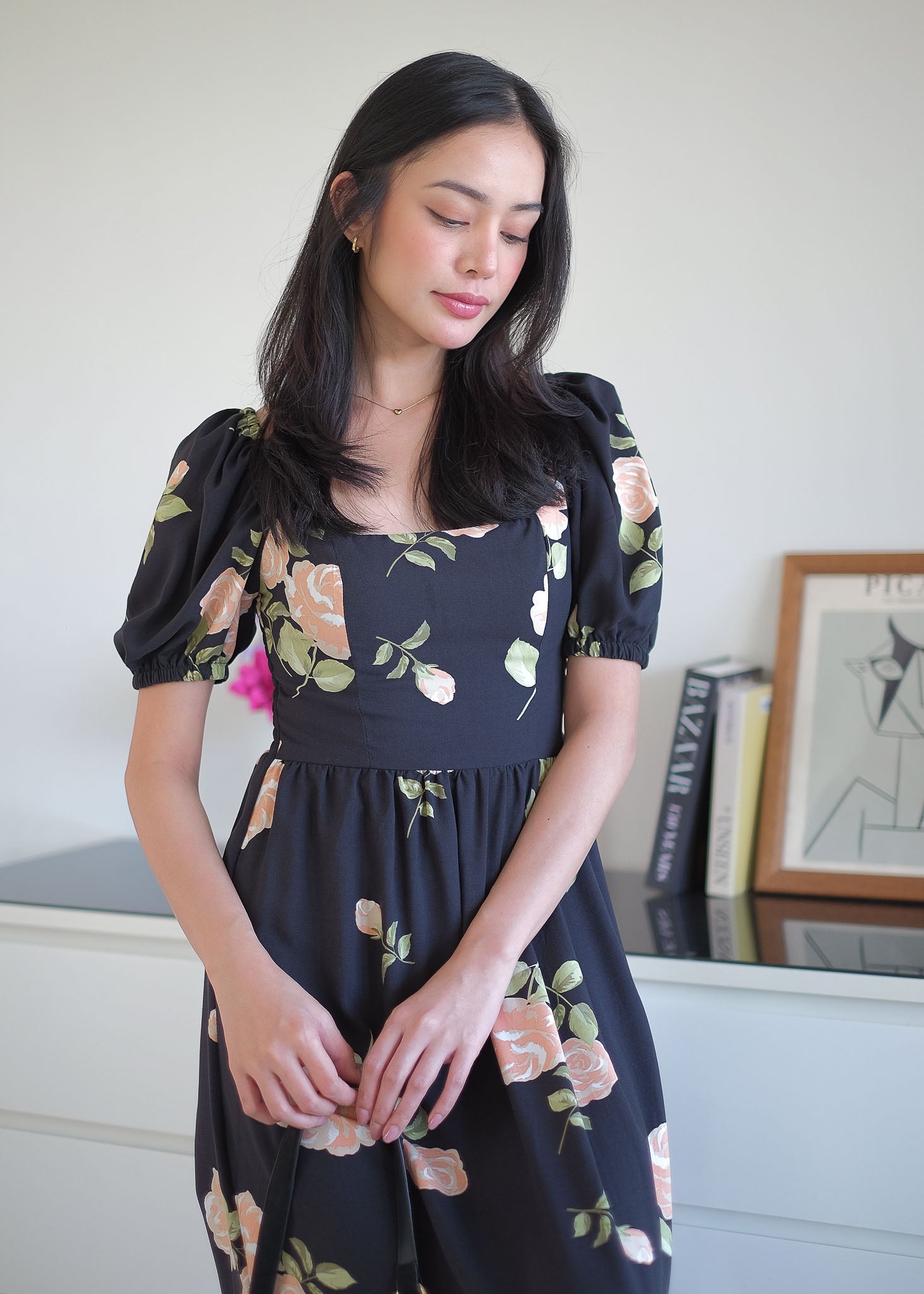 The Roxanne Midi dress - Black floral
