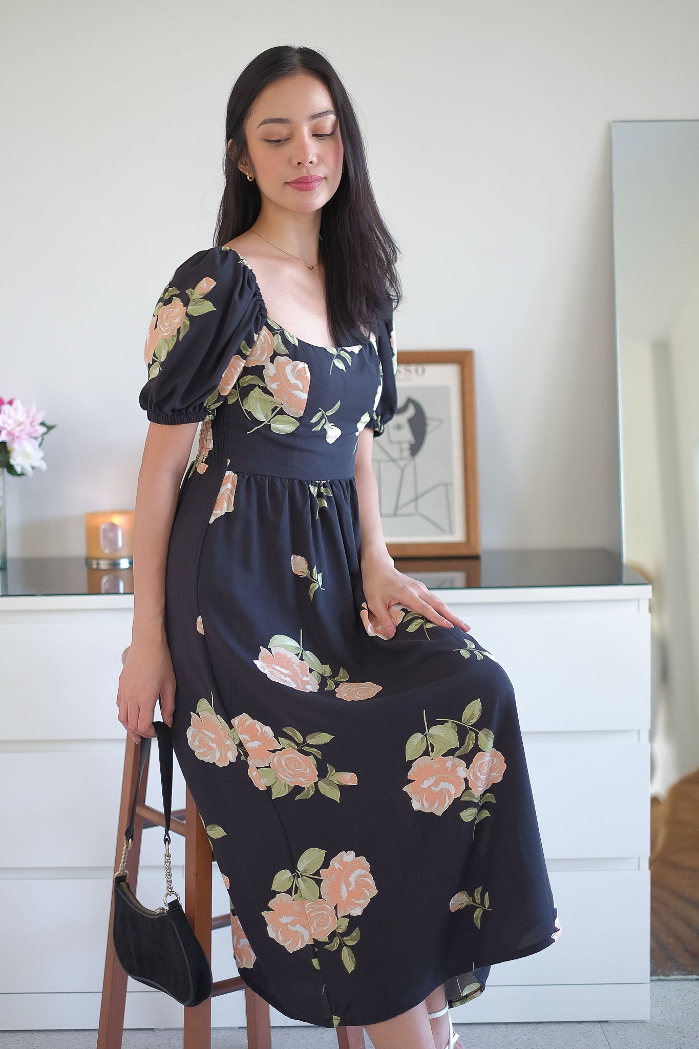 The Roxanne Midi dress - Black floral
