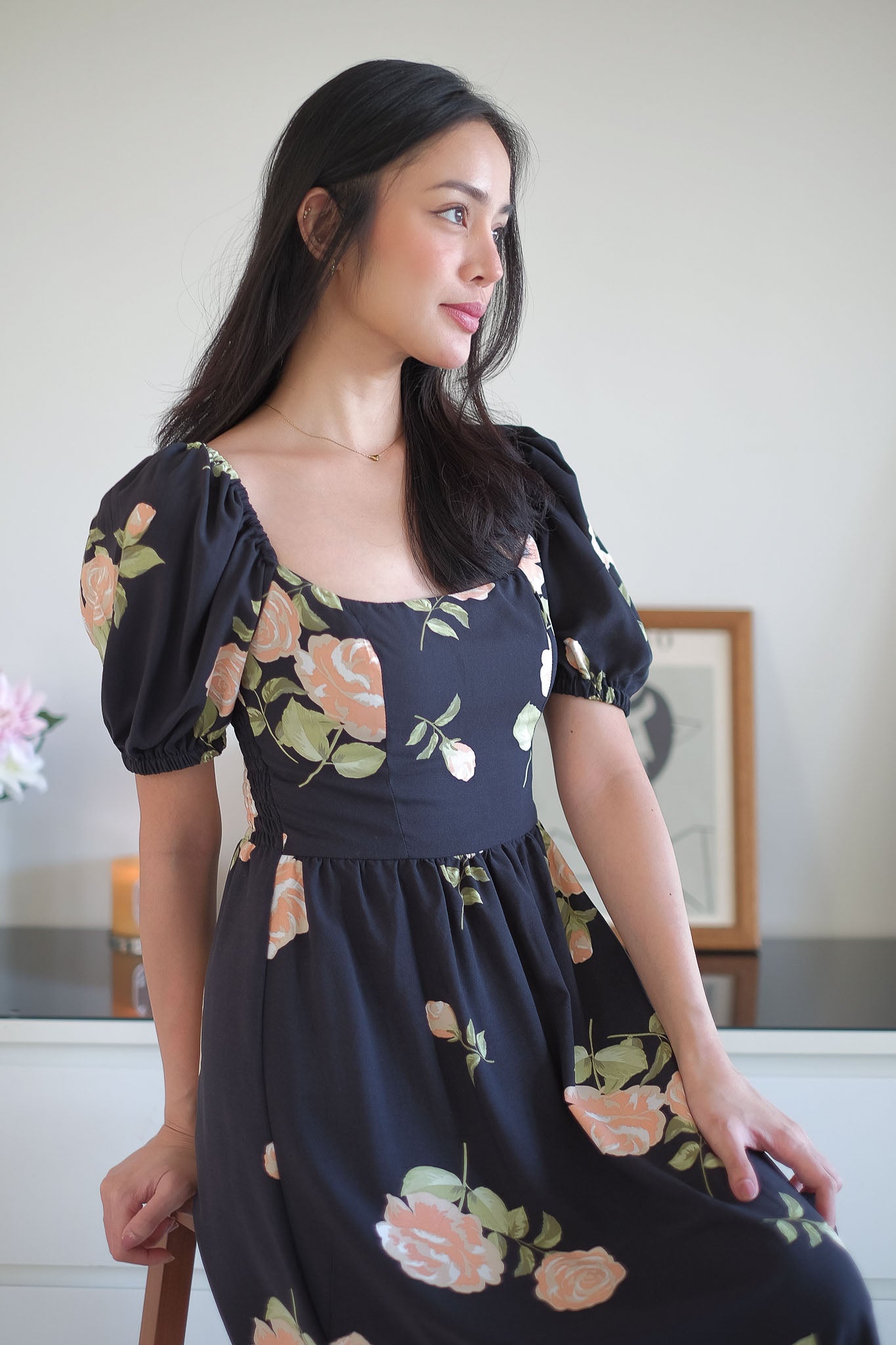 The Roxanne Midi dress - Black floral