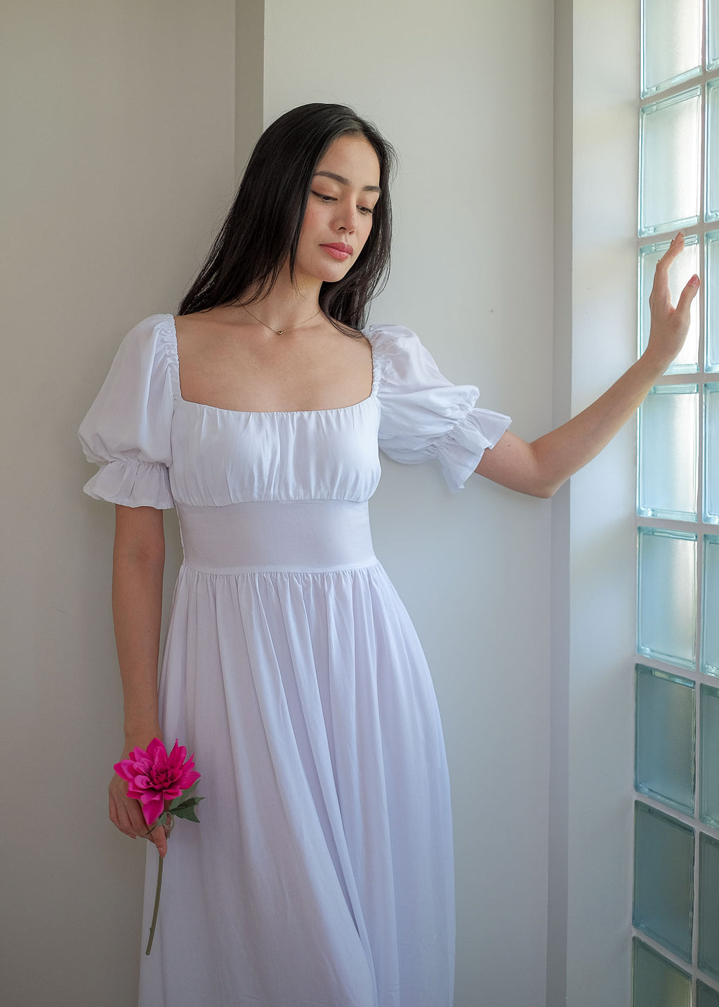 Monica Midi Dress – plain white