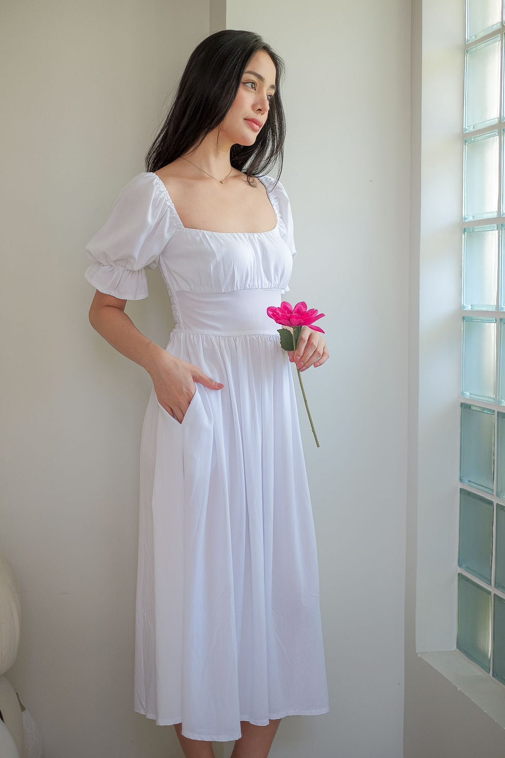 Monica Midi Dress – plain white