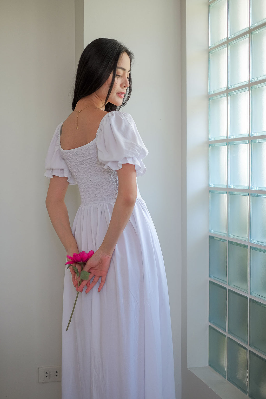 Monica Midi Dress – plain white