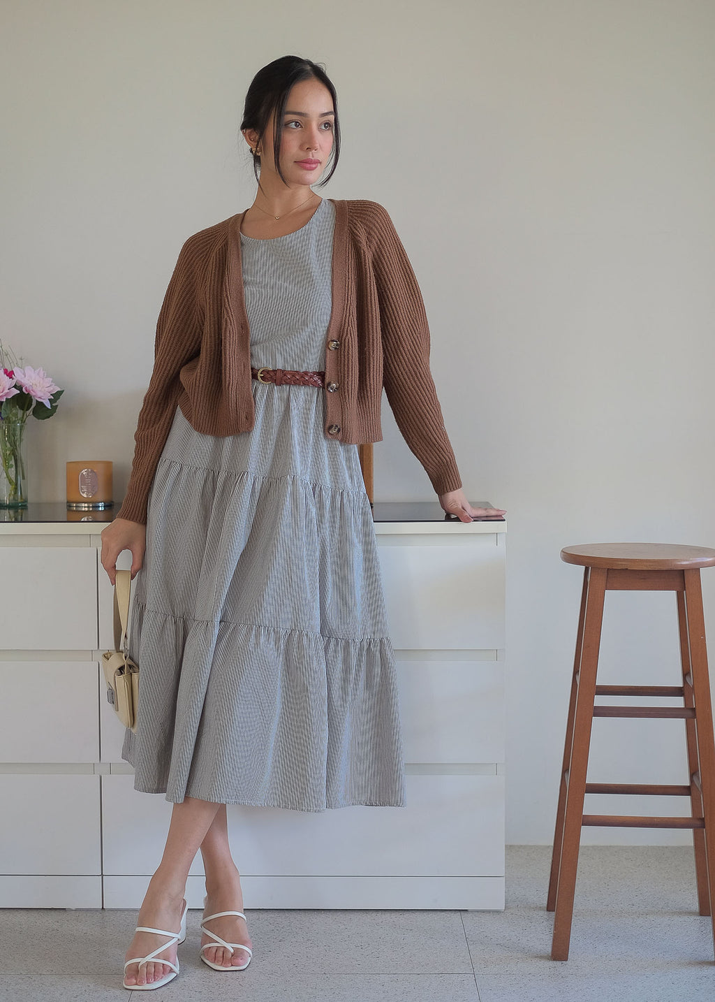 The Jonnie midi dress - black Vertical Pinstripe