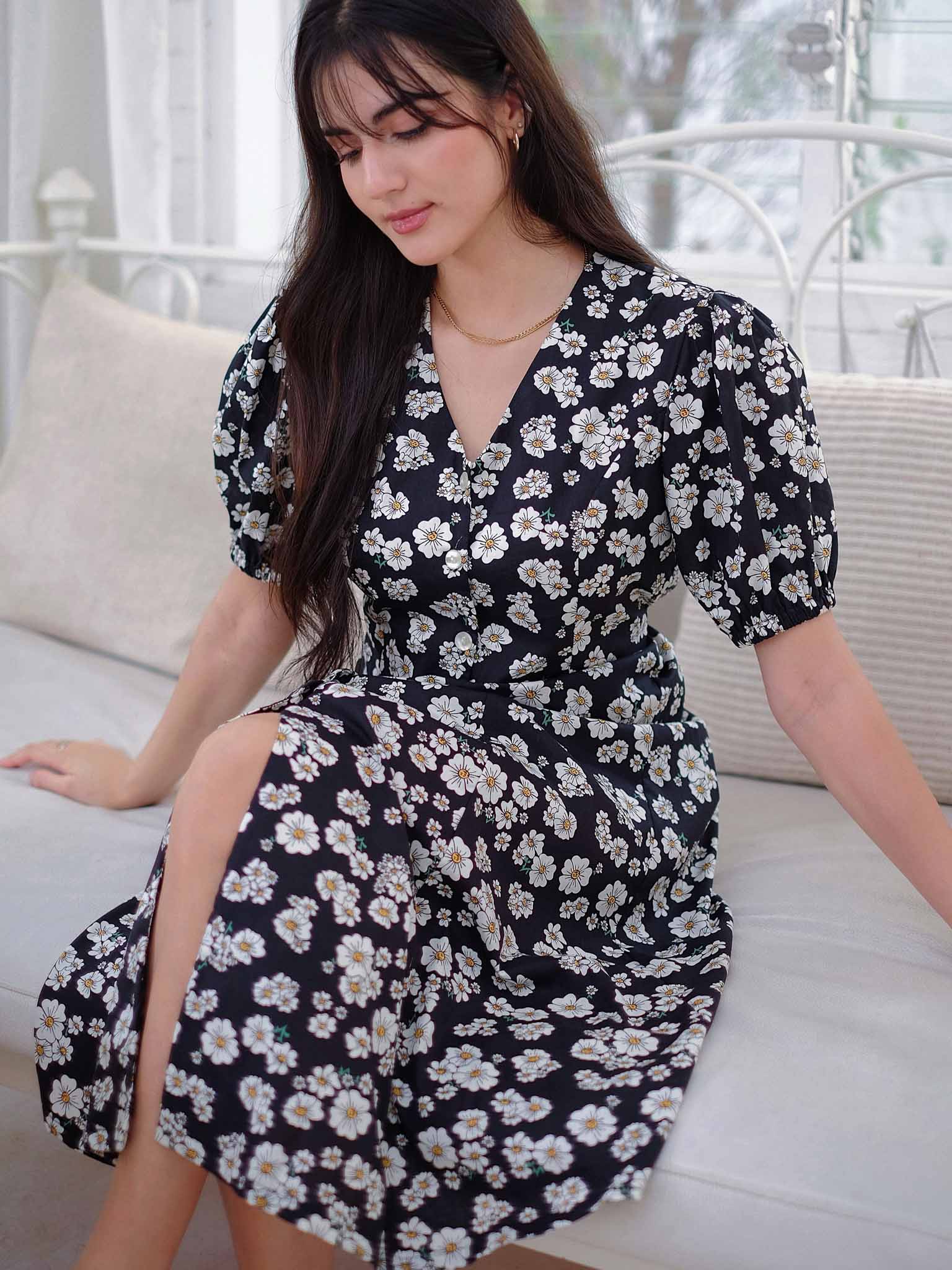 The Marlow Midi dress - Black floral