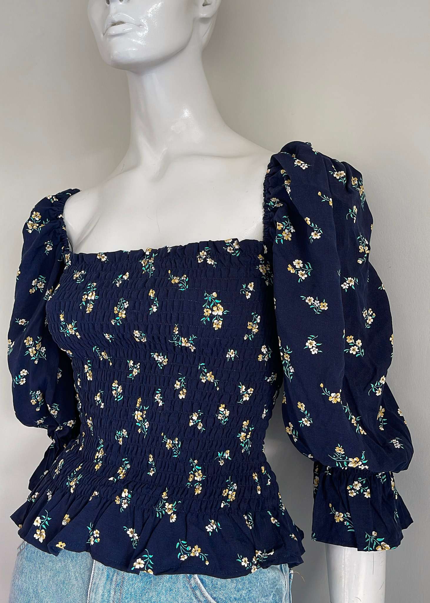 Carmi Top - blue jasmin floral