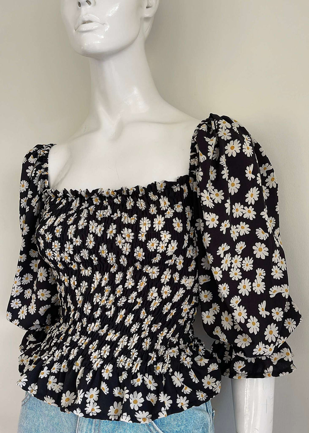 Carmi Top - daisy white floral