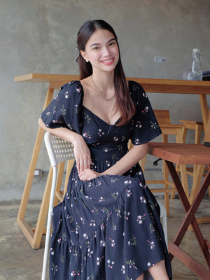 Barbara Midi dress - black floral